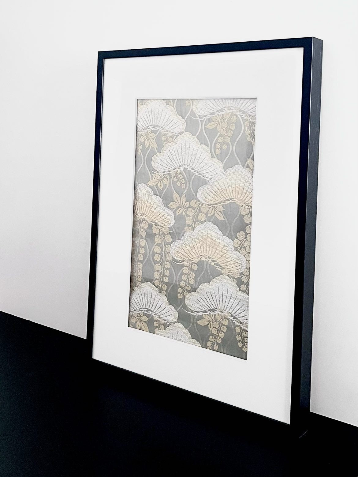 帯を切らずに飾る額縁】額縁単品／色：黒 – SAKURA JAPAN